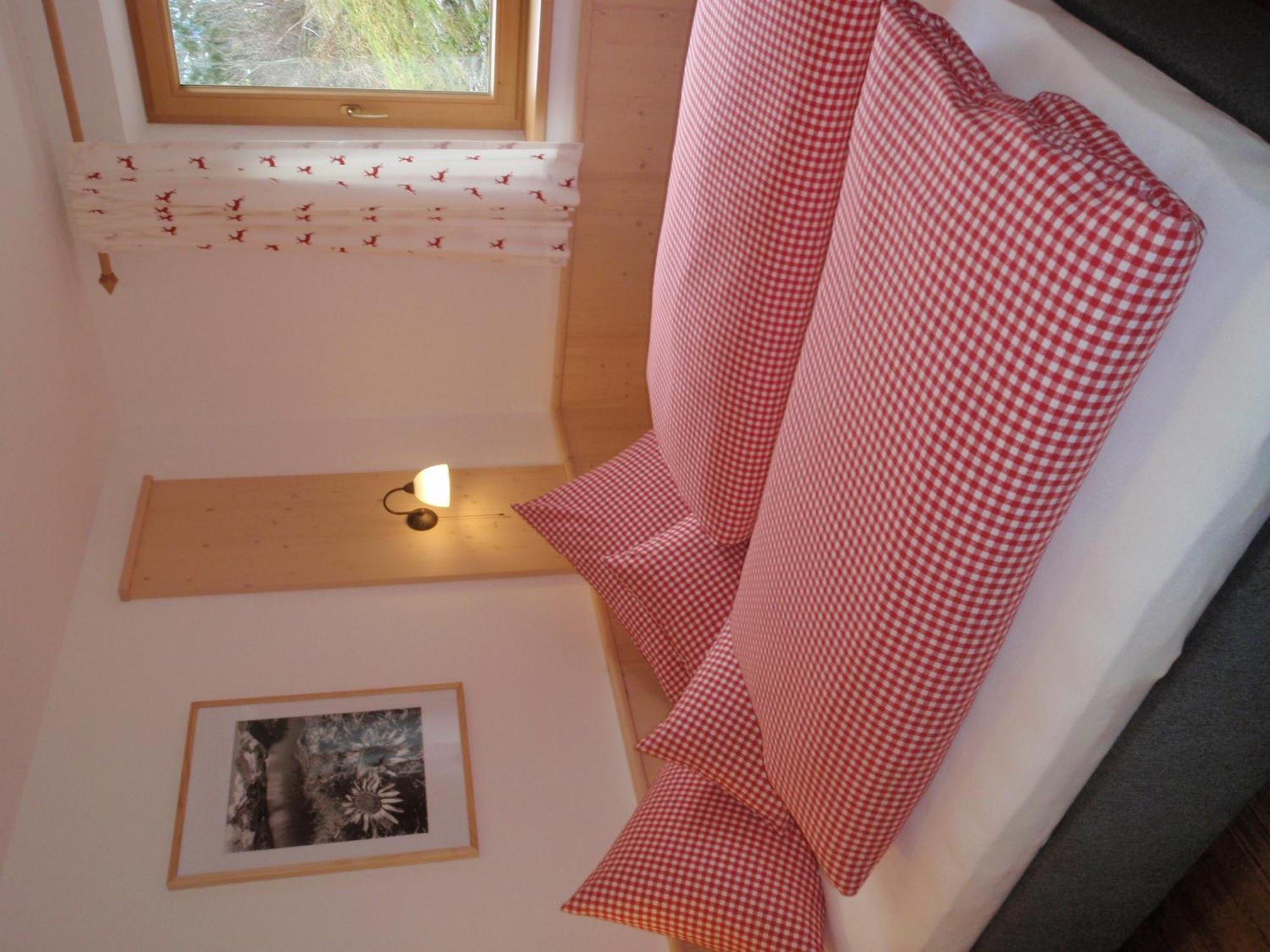 Landhaus Alpenjaeger Hainzenberg Quarto foto
